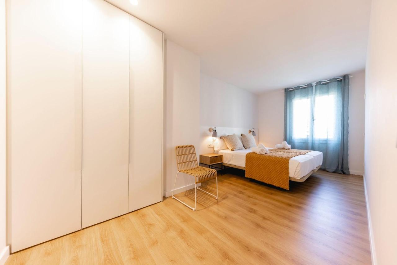 Bravissimo Tarla, 2-Bedroom Apartment ชีโรนา ภายนอก รูปภาพ